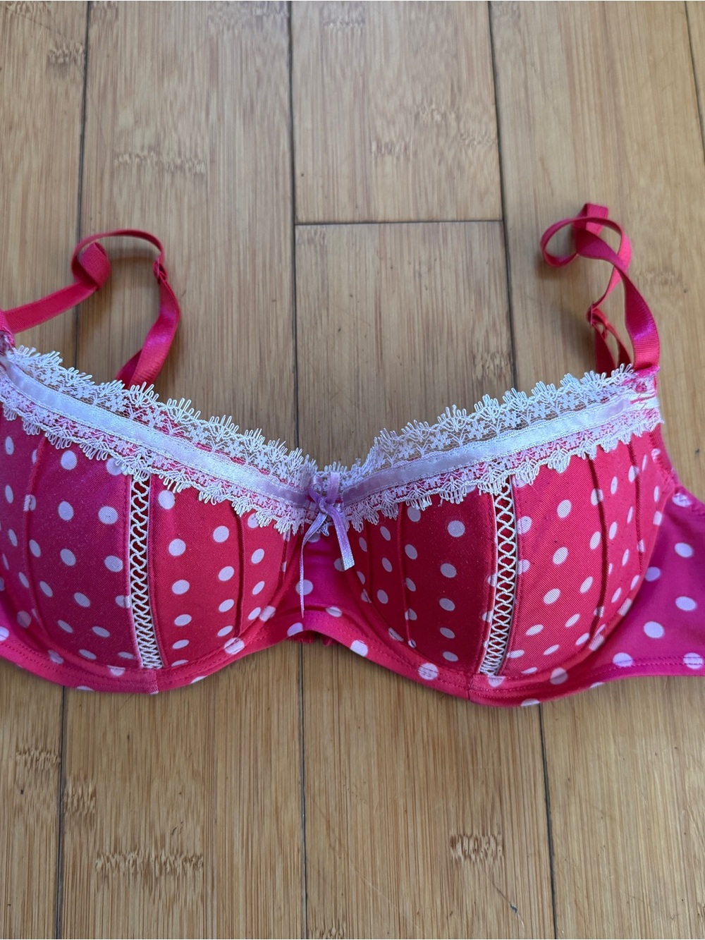 Vintage 00s Rampage polka-dot bra pin-up hot pink